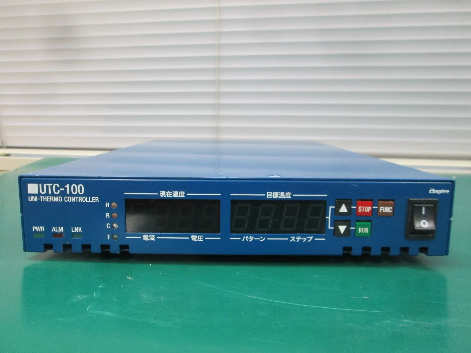 암페르 UTC-100 온도 컨트롤러 상세 이미지 - ASKINDEX 코리아