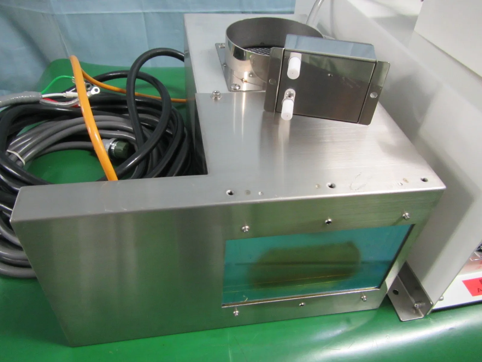 Tokyo Photon TFL UV irradiation device Detail Image - ASKINDEX Korea