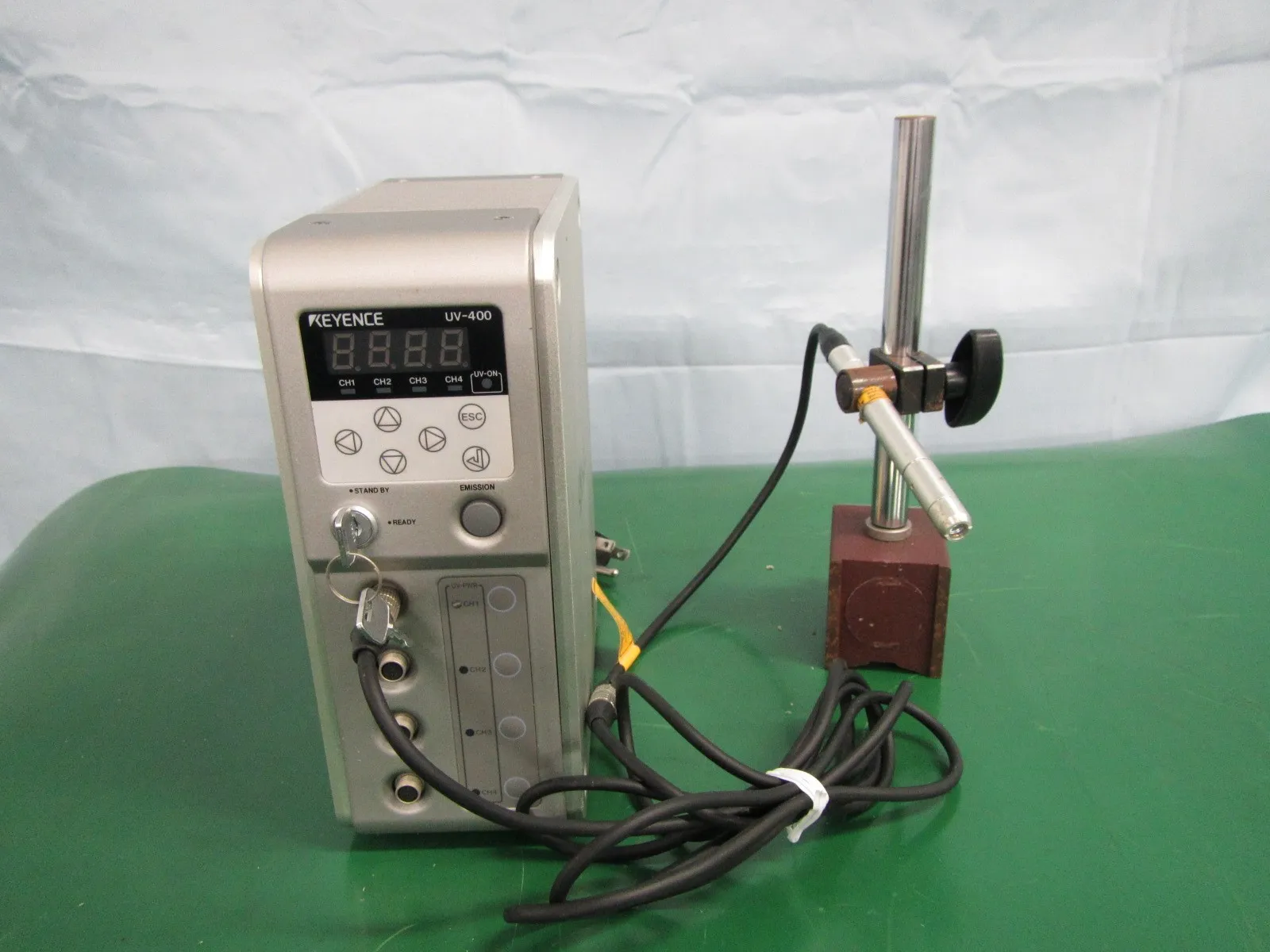 Keyence UV-400 UV lamp (ultraviolet irradiation) Detail Image - ASKINDEX Korea