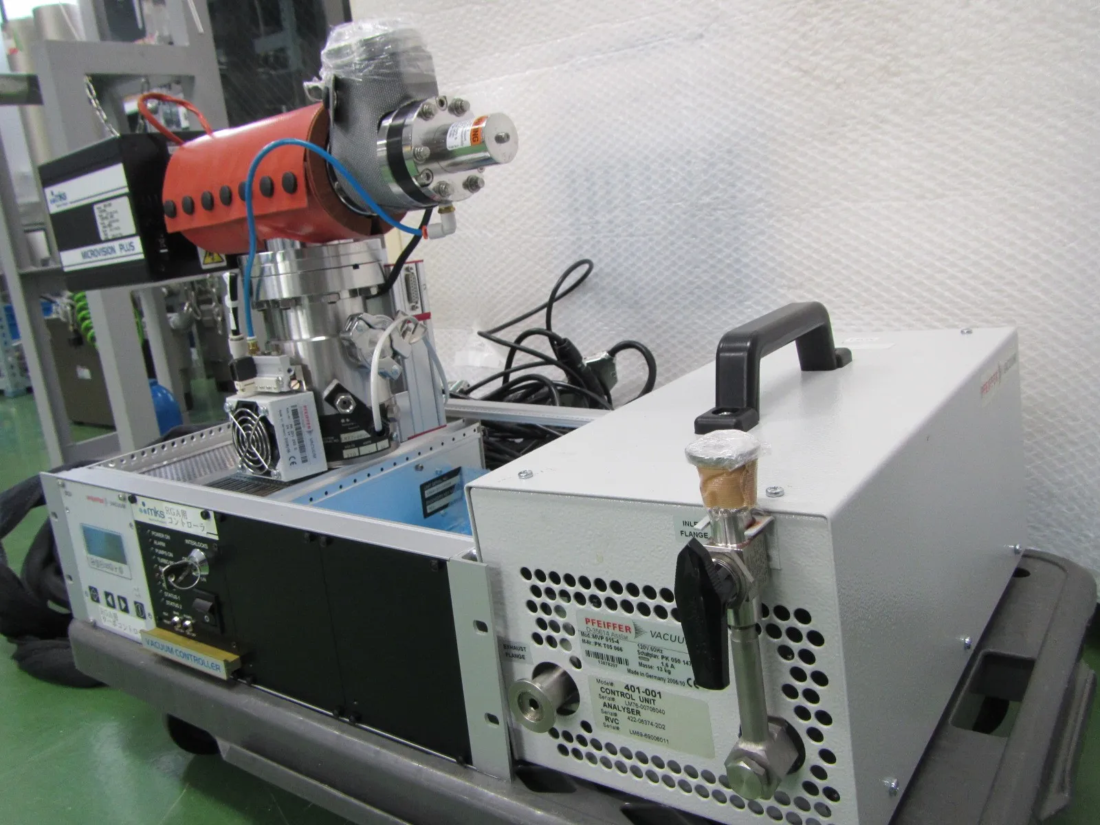 Pfeiffer TMU071-003P Turbomolecular Pump Set Detail Image - ASKINDEX Korea