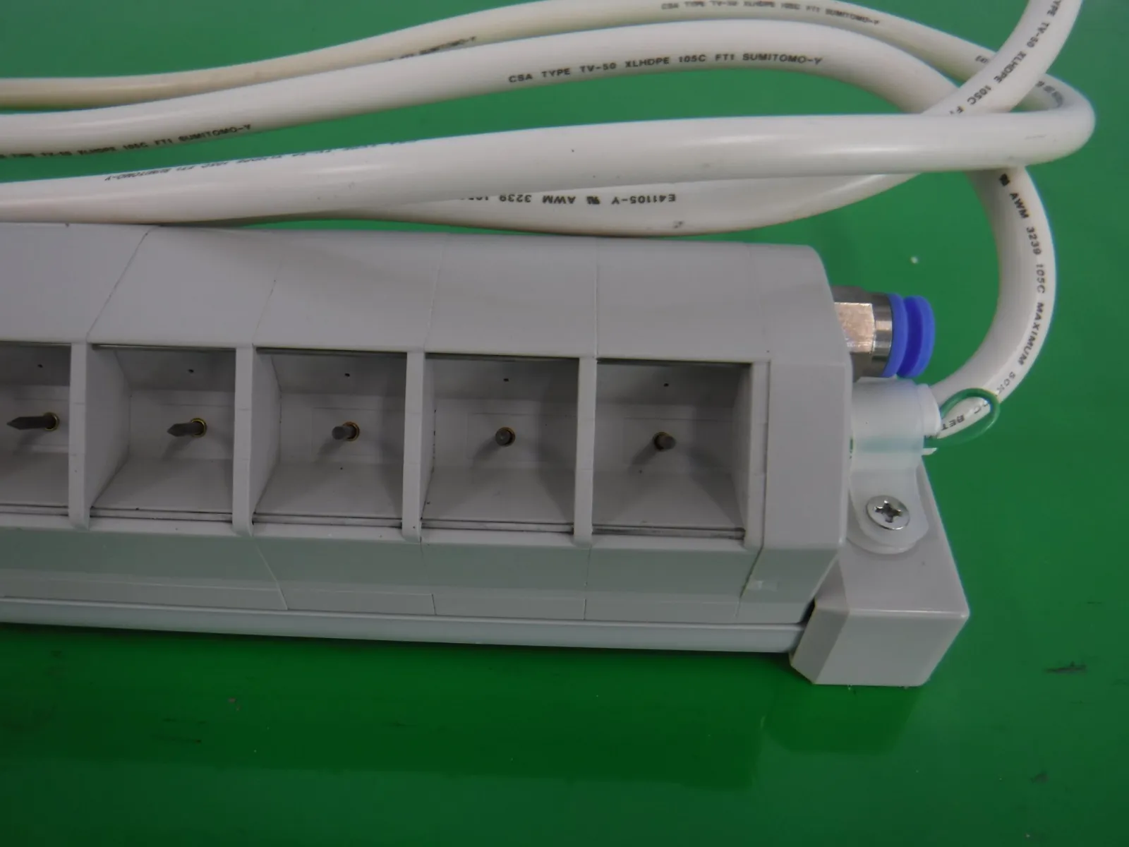 Hugle MODEL-410N1 Ionizer (bar/discharge part) Detail Image - ASKINDEX Korea