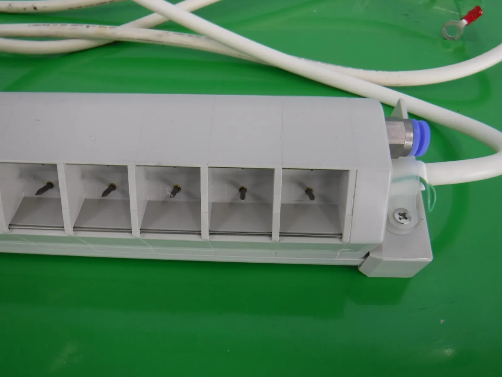 Hugle MODEL-410N1 Ionizer (bar/discharge part) Detail Image - ASKINDEX Korea