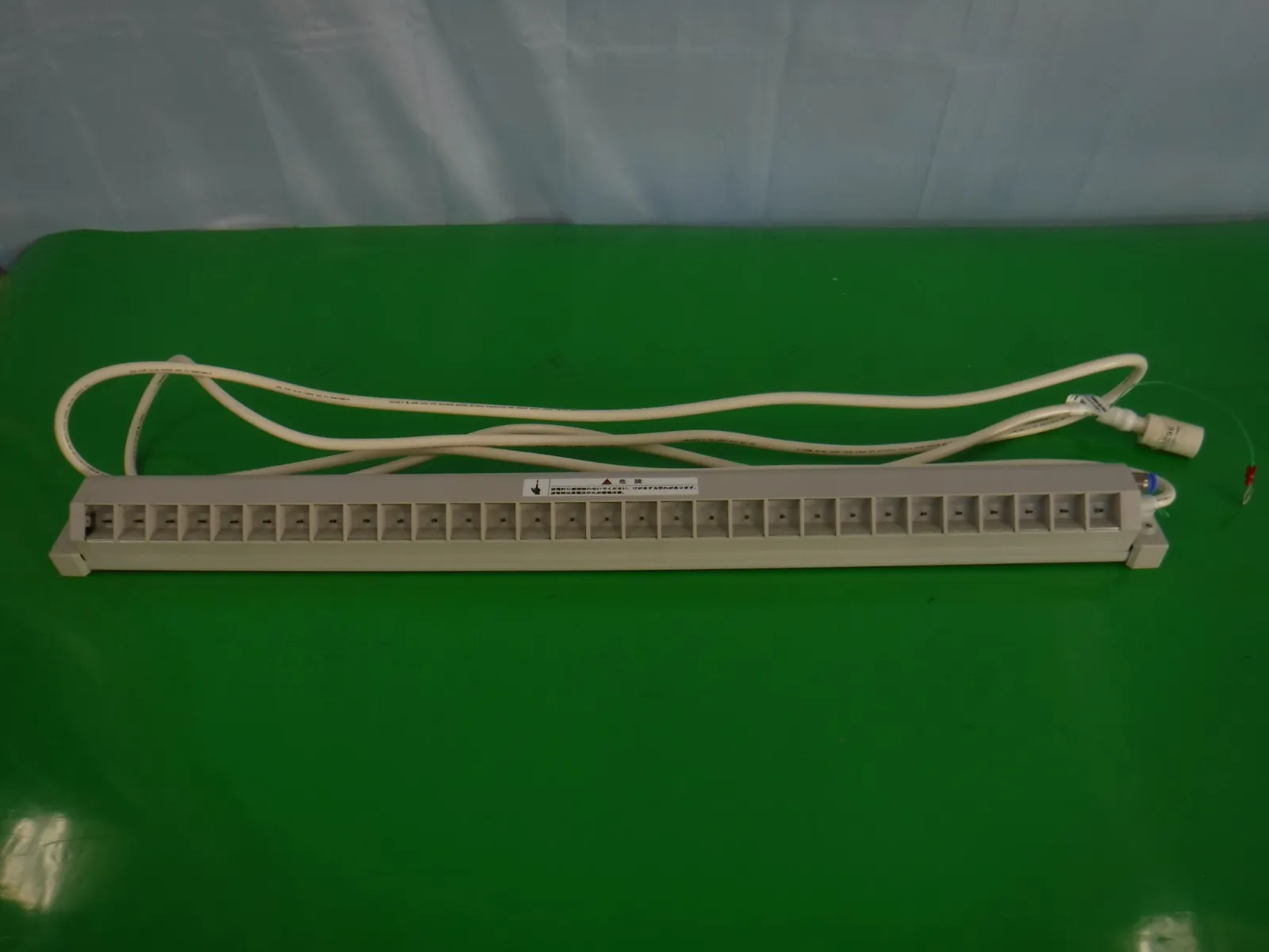 Hugle MODEL-410N1 Ionizer (bar/discharge part) Detail Image - ASKINDEX Korea