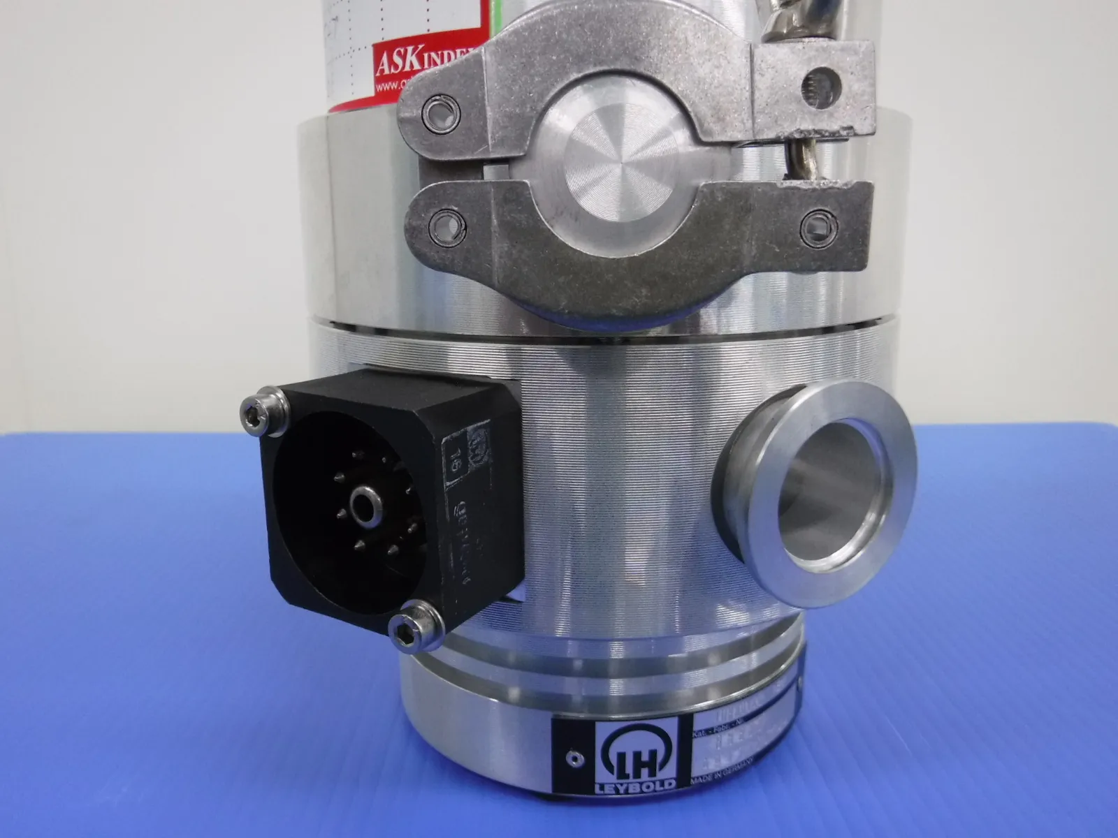Leybold TURBOVAC151 turbomolecular pump Detail Image - ASKINDEX Korea