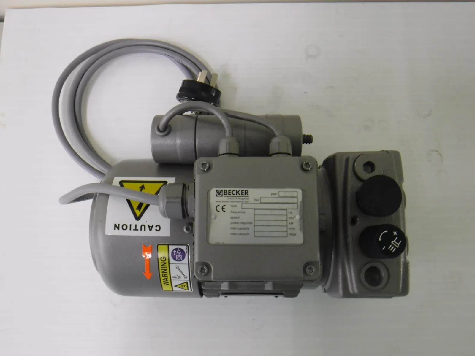 베커 VT4.8 로터리 펌프