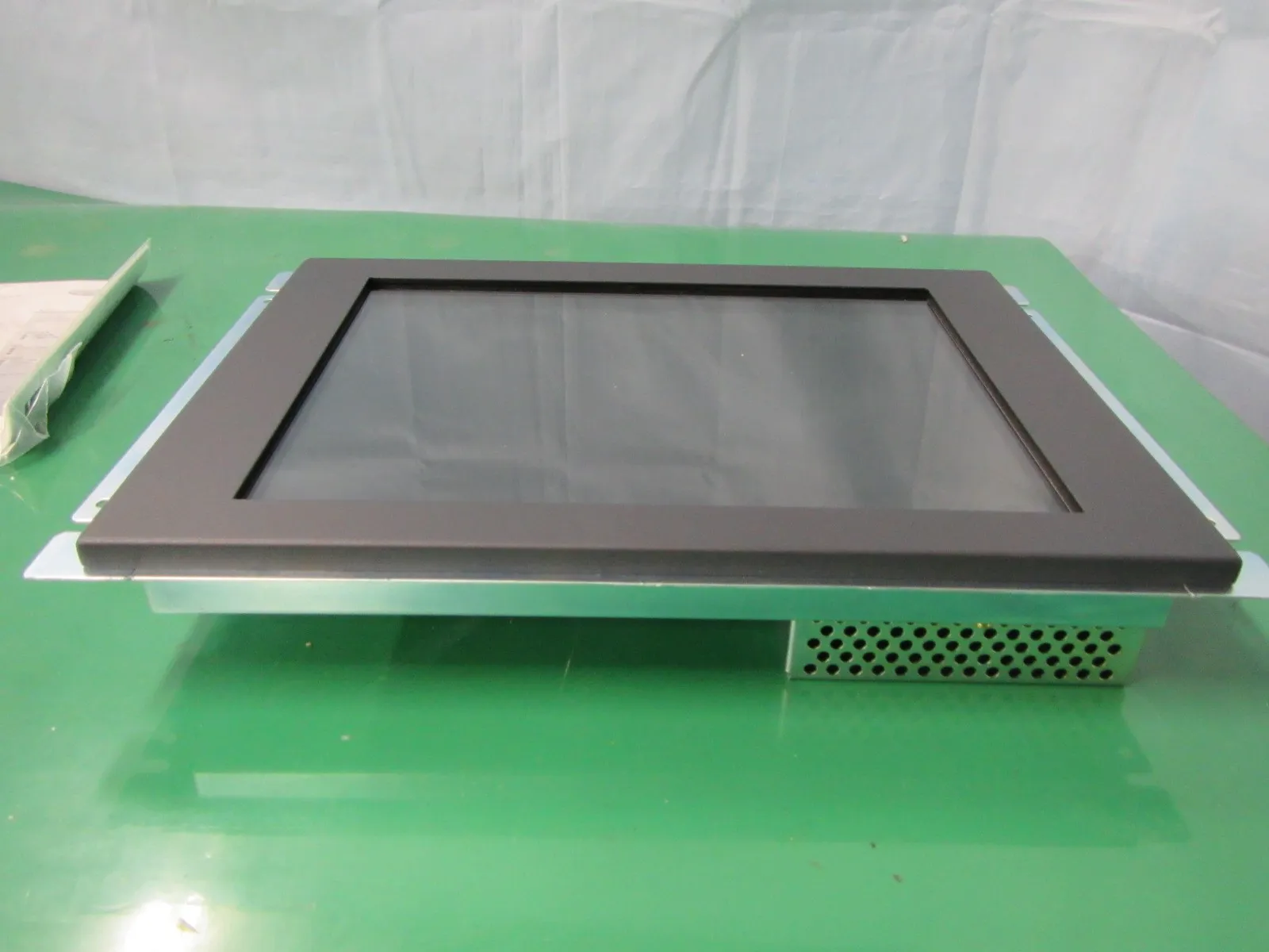 Mitsubishi TSD-T124-M-L LCD color monitor Detail Image - ASKINDEX Korea