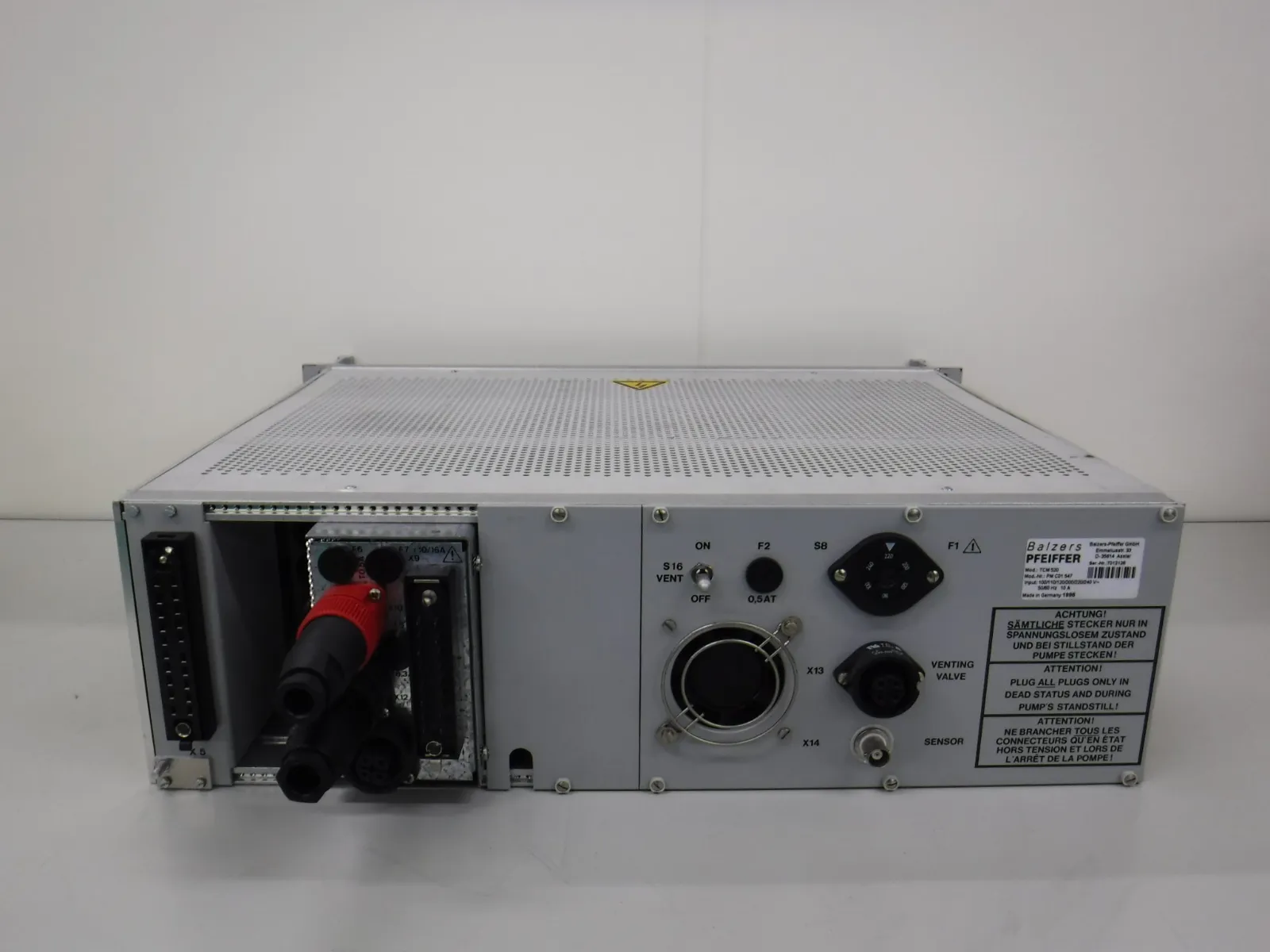 파이퍼 TCM520/TCP121 터보 분자 펌프 용 컨트롤러 상세 이미지 - ASKINDEX 코리아