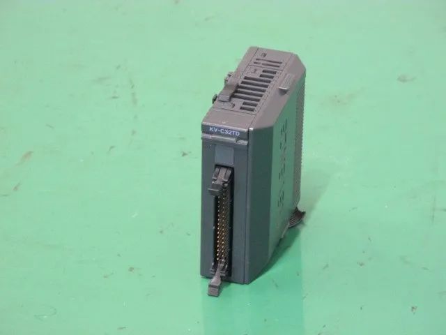 Keyence KV-C32TD 시퀀서(PLC)