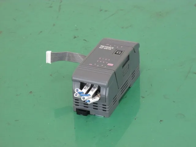 Keyence KZ-8EYR 시퀀서(PLC)