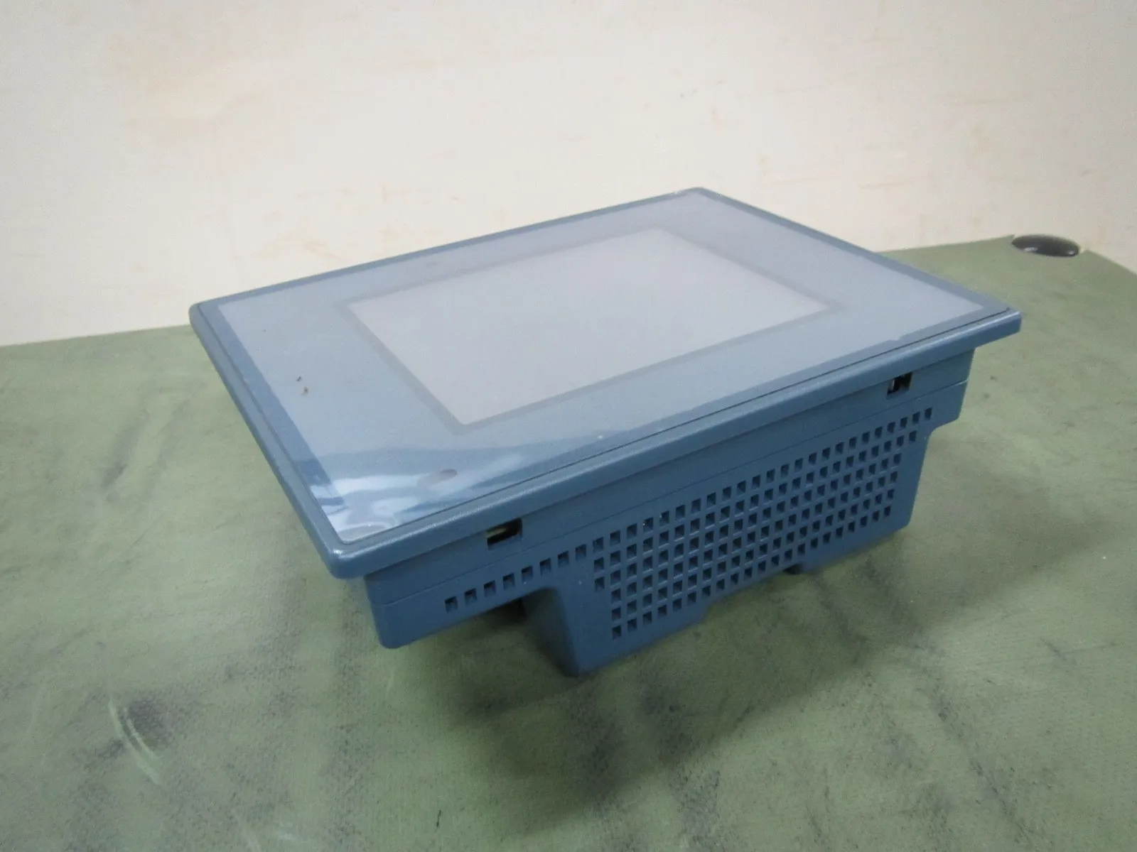 디지털 GLC150-SC41-XY32KF-24V 터치 패널
