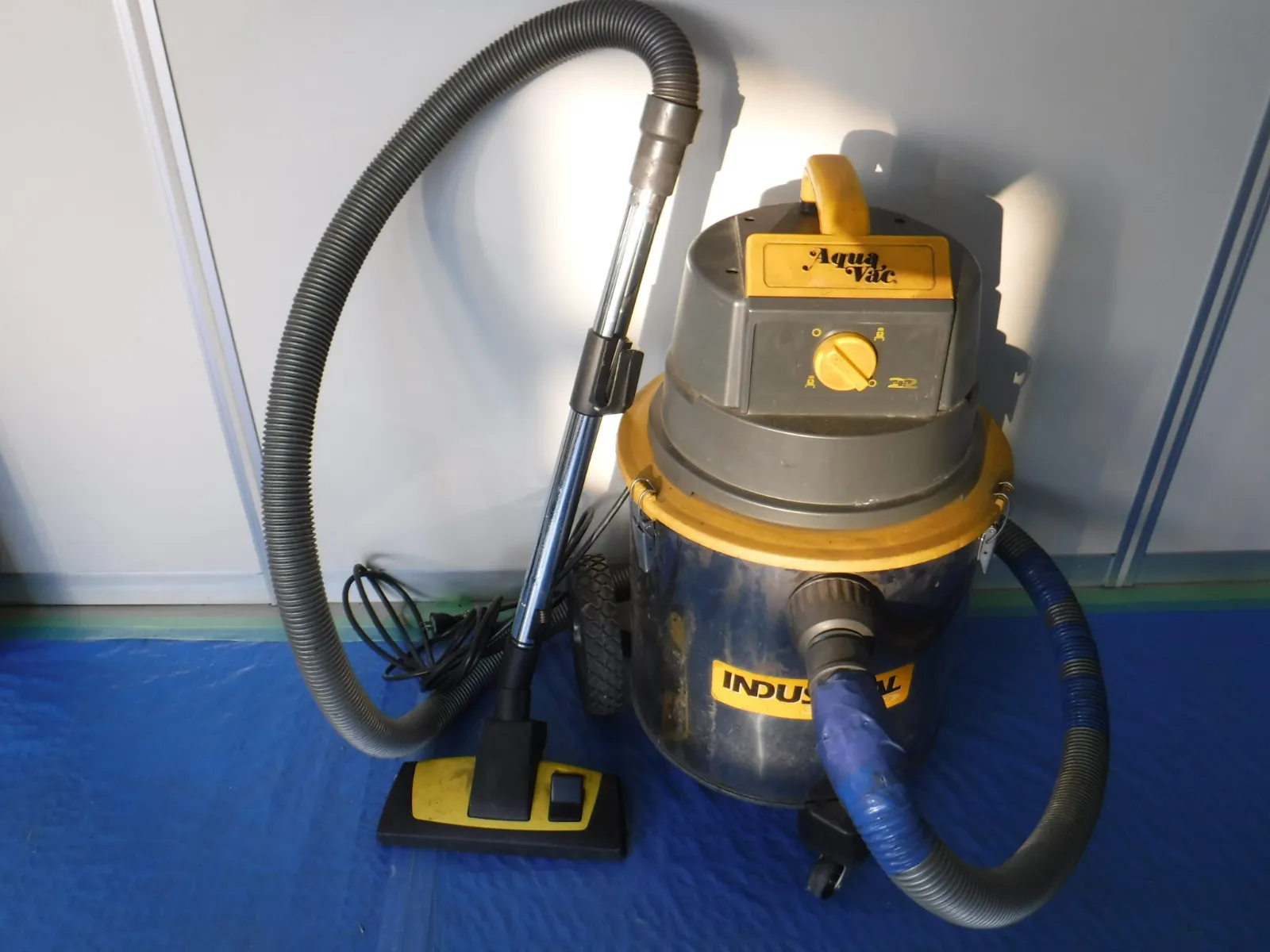 커트 INDUSTRIAL3100 스위퍼