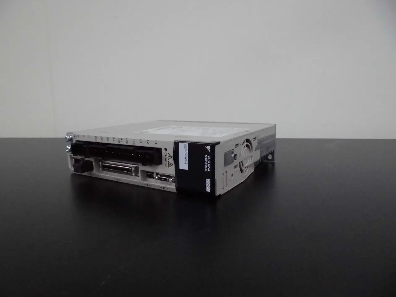 야스카와 전기 SGDV-R70A01A 서보 앰프 (서보 팩) 상세 이미지 - ASKINDEX 코리아