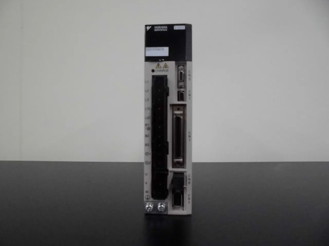 야스카와 전기 SGDV-R70A01A 서보 앰프 (서보 팩)