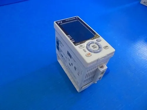요코가와 전기 UT52A 온도 조절기