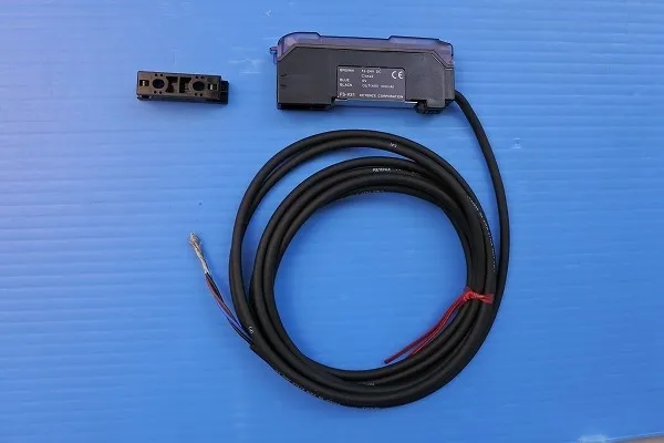 Keyence FS-V21 섬유 증폭기