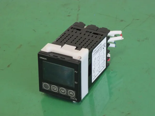 오므론 E5CN-Q2HBT 온도 컨트롤러 (온도 조절기)