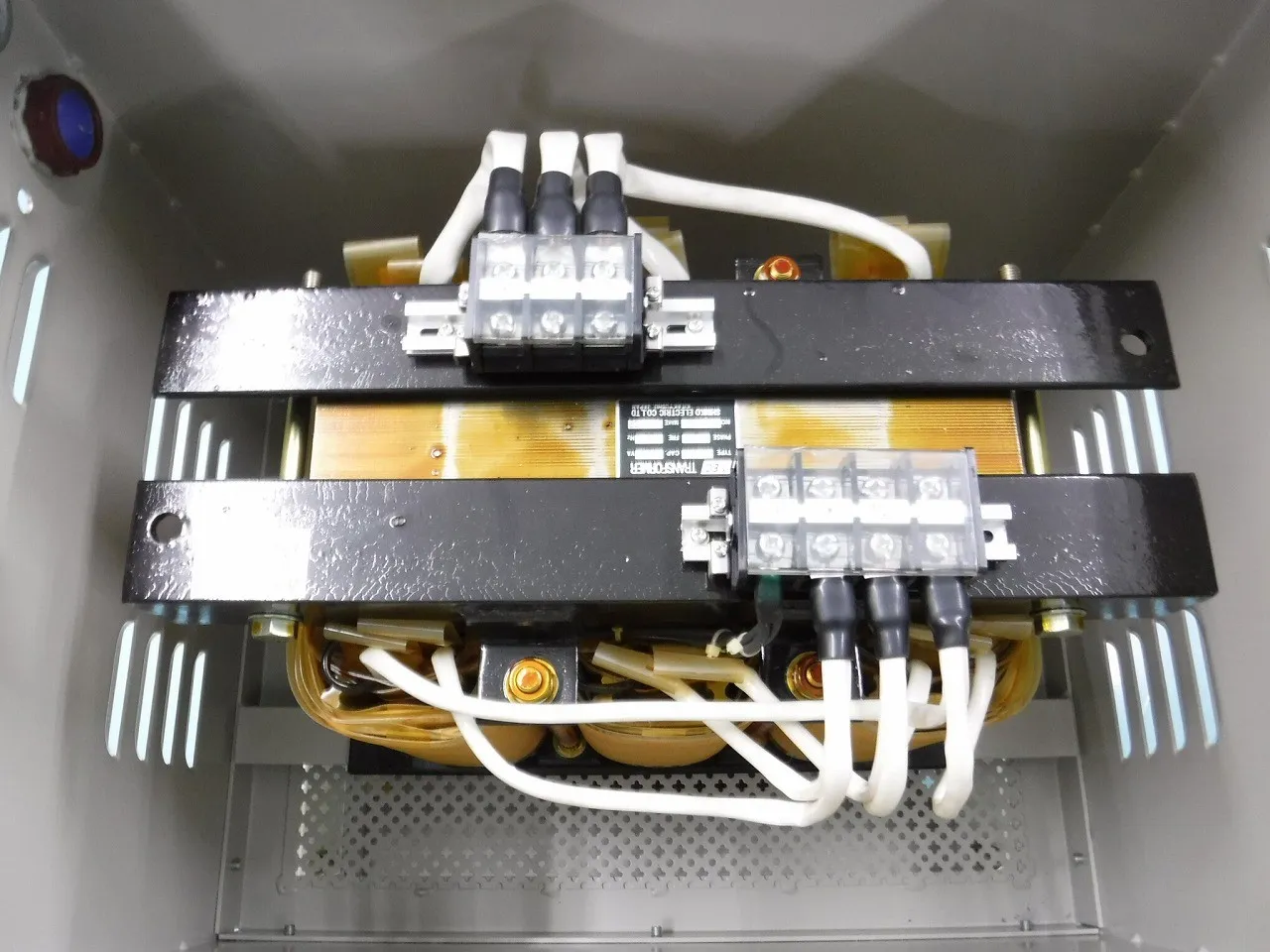 Shinko Electric TK-3SB Transformer 220V→200V Detail Image - ASKINDEX Korea