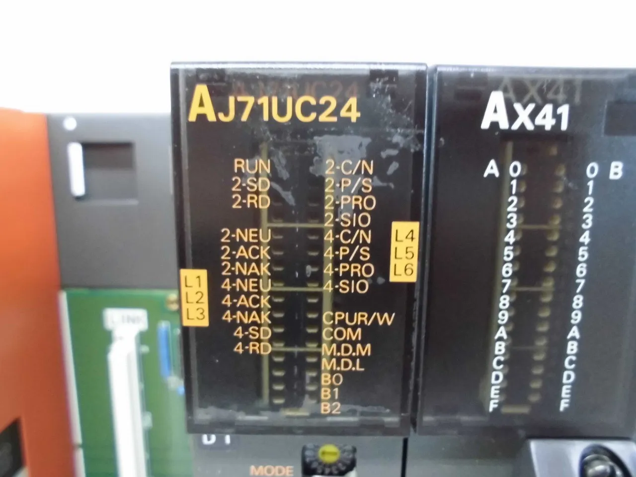 미쓰비시 전기 A61P/AJ71UC24/AX41/AX42 시퀀서(PLC) 상세 이미지 - ASKINDEX 코리아
