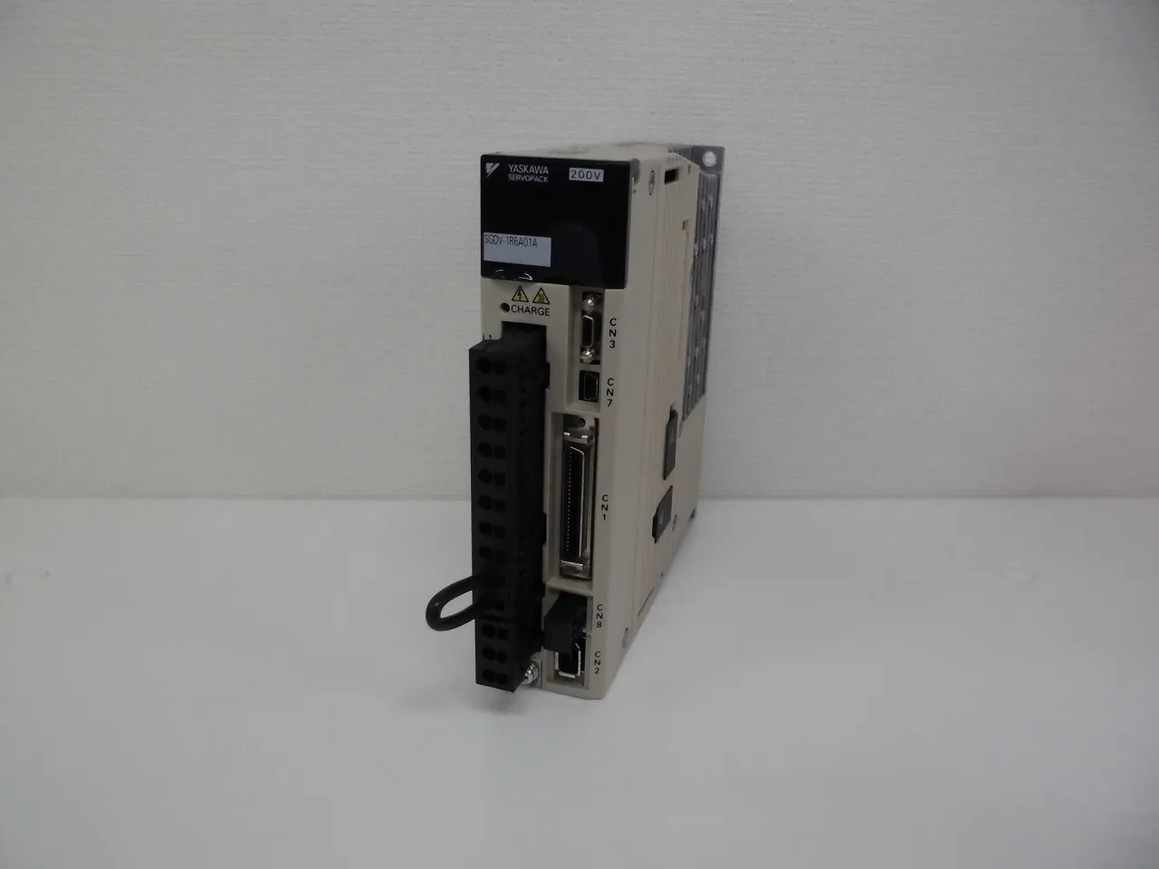 야스카와 전기 SGDV-1R6A01A 서보 앰프 (서보 팩)