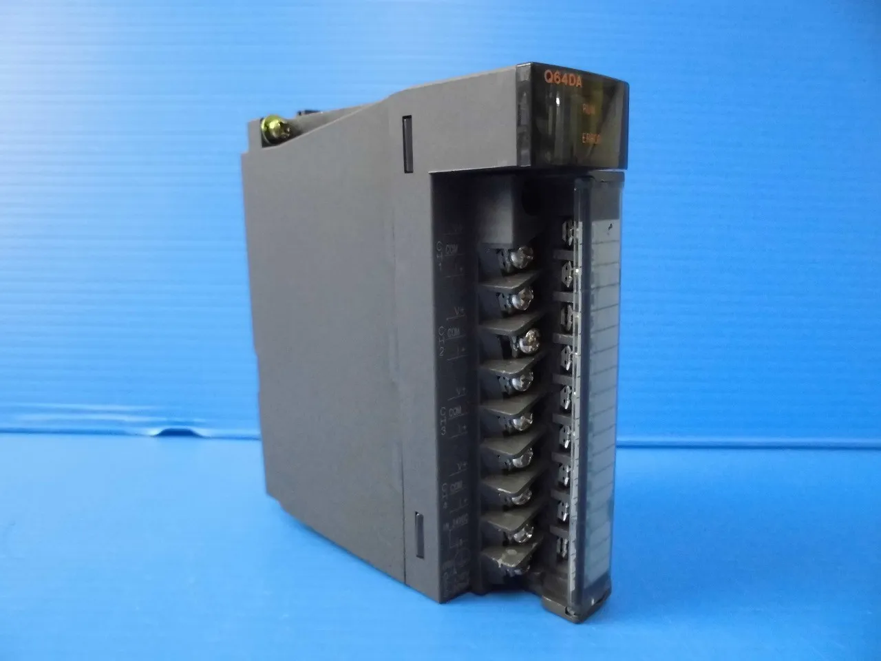 미쓰비시 전기 Q64DA 시퀀서(PLC)