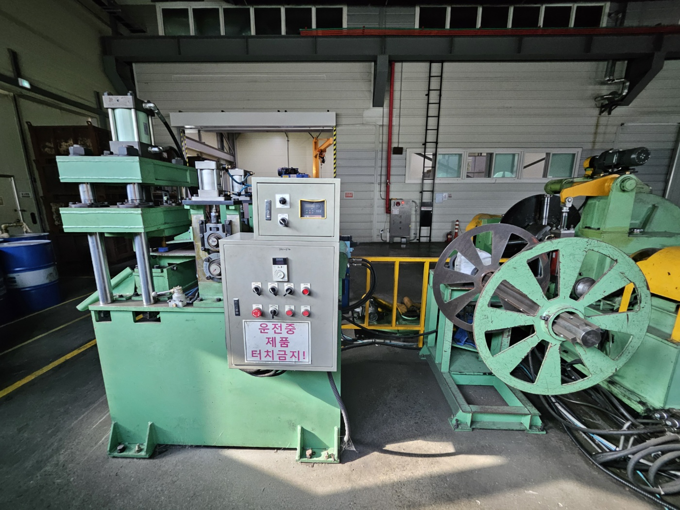 Deakwang Machinery ( Korea ) Scrap Chopper No2 Shearing Machine