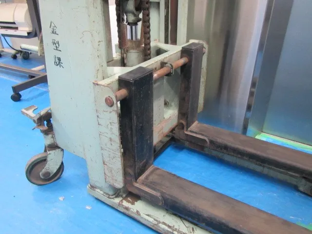 스기야스 STS38 유압 리프터(380kg)