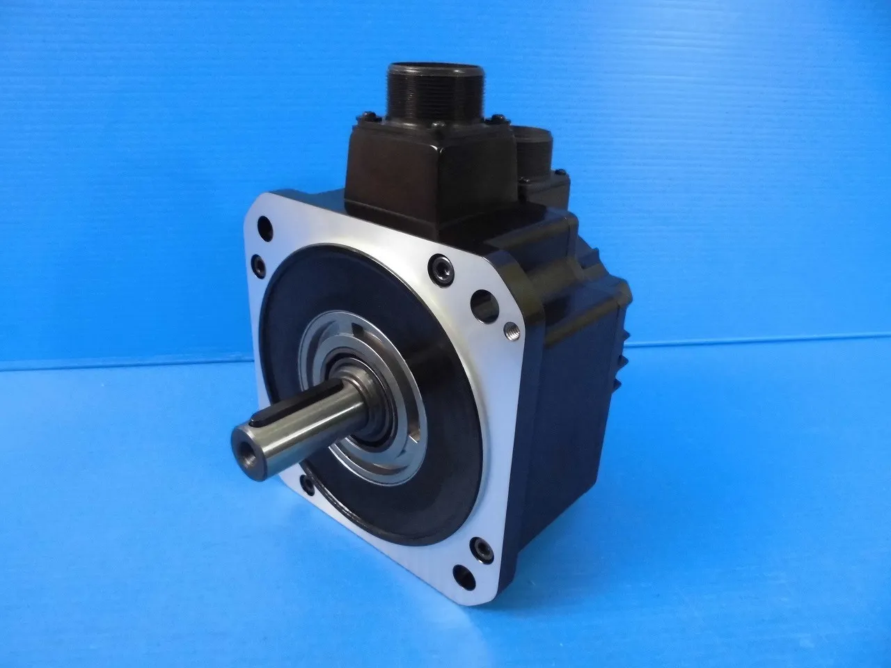 Sanyo Denki P80B15075HXV00 AC servo motor Detail Image - ASKINDEX Korea