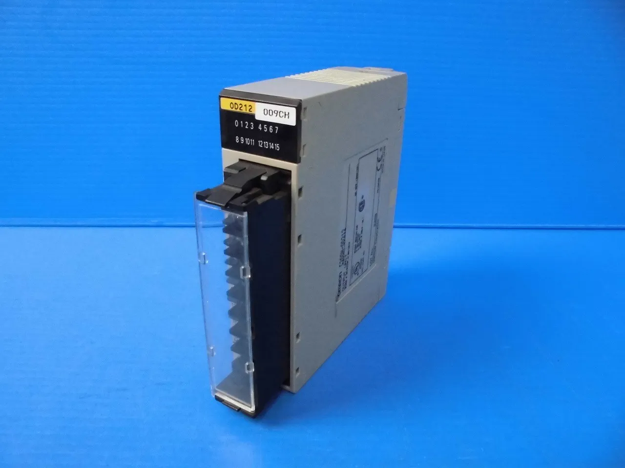 오므론 C200H-OD212 시퀀서(PLC)