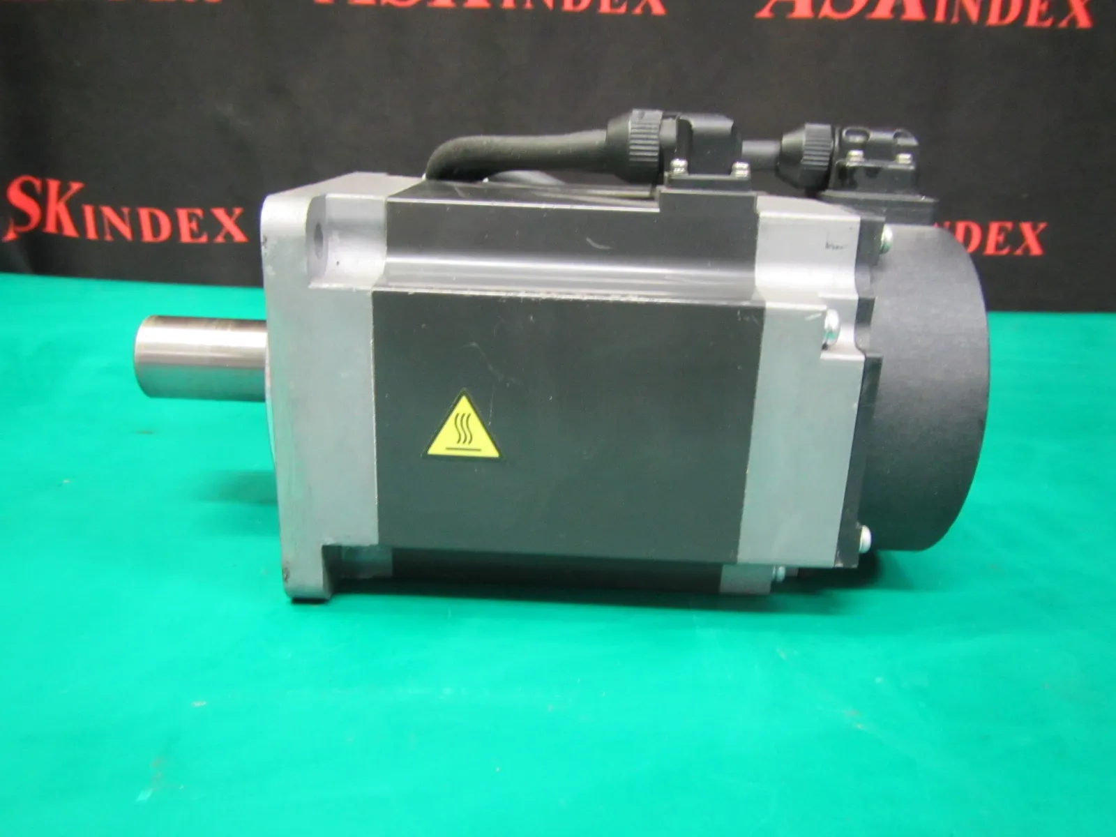 Mitsubishi HF-KN73J-S100 AC servo motor Detail Image - ASKINDEX Korea