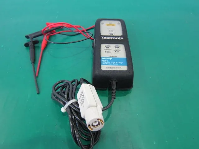 Tektronix P5205 Passive Probes Detail Image - ASKINDEX Korea