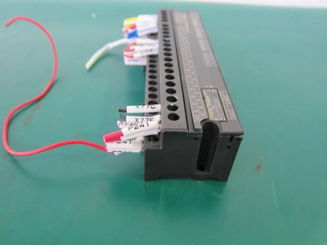 미쓰비시 전기 AJ65SBTB1-32D 시퀀서 (PLC) (소형 타입 리모트 I/O 유닛 CC-Link 아날로그-디지털 변환 유닛 상세 이미지 - ASKINDEX 코리아