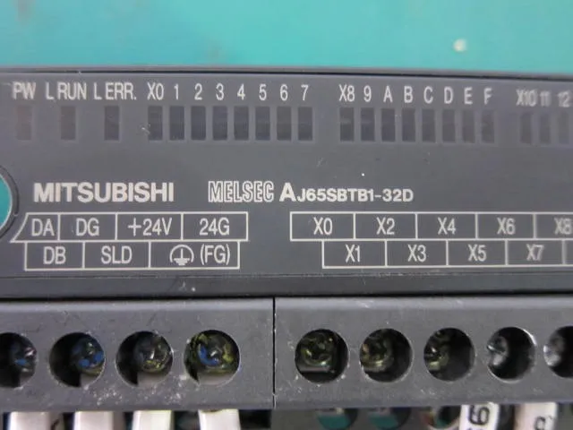 미쓰비시 전기 AJ65SBTB1-32D 시퀀서 (PLC) (소형 타입 리모트 I/O 유닛 CC-Link 아날로그-디지털 변환 유닛 상세 이미지 - ASKINDEX 코리아
