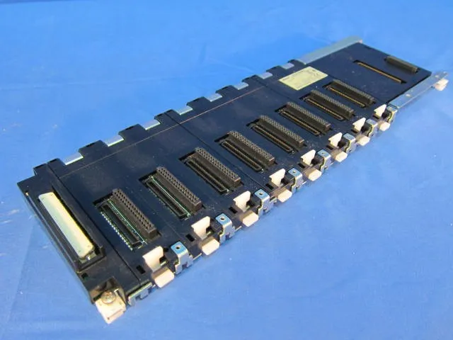 오므론 CS1W-BC083 시퀀서 (PLC) (베이스 유닛)