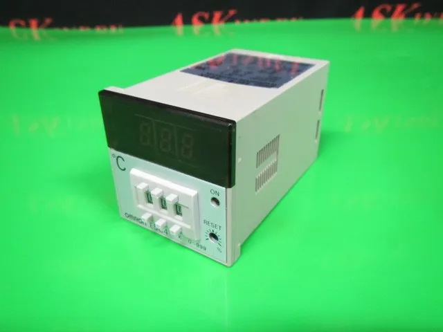 오므론 E5C4-R20K 온도 컨트롤러 (디지털 지시 온도 조절기)