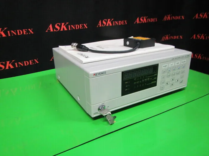 Keyence LC-2400 레이저 변위계