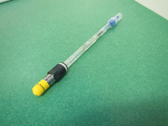 Hamilton Plus VP225 Pt100 pH electrode Detail Image - ASKINDEX Korea