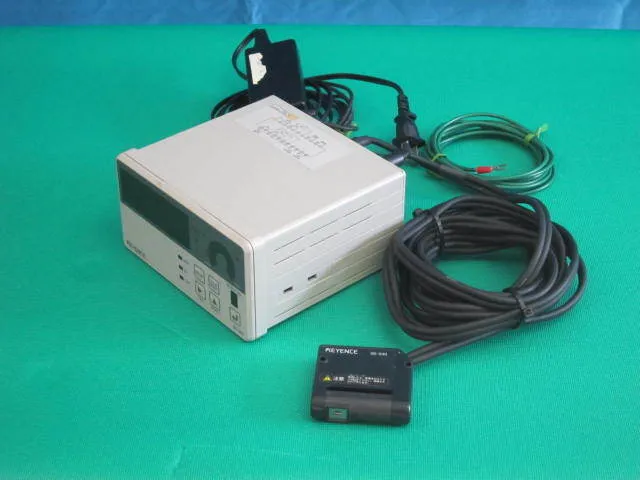 Keyence SK-030/200 정전기 측정기