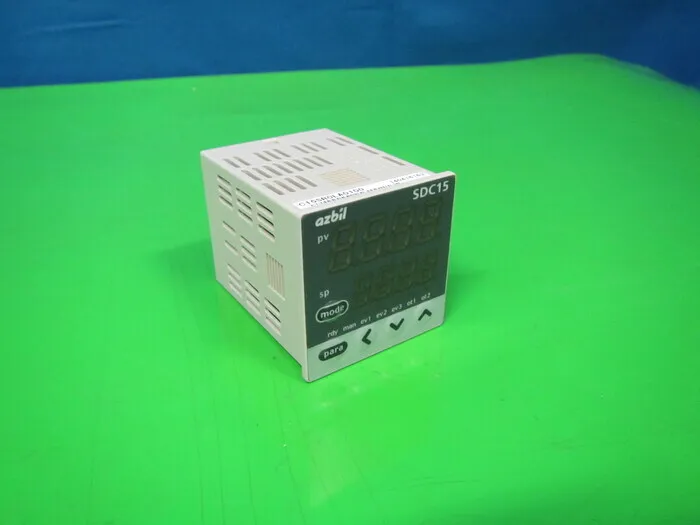 아즈빌 C15SR0LA0100（SDC15) 디지털 지시 조절계