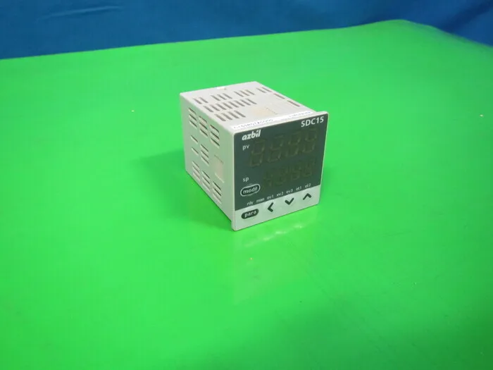 아즈빌 C15SR0LA0100（SDC15) 디지털 지시 조절계