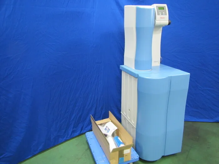 써모 사이언티픽 Lab Tower TII20UV 순수한 물 장치
