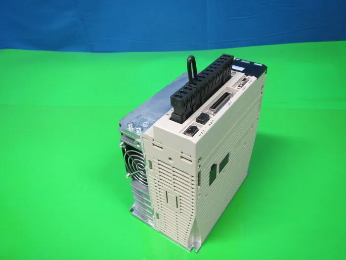 야스카와 전기 SGDV-1R9D01A 서보팩