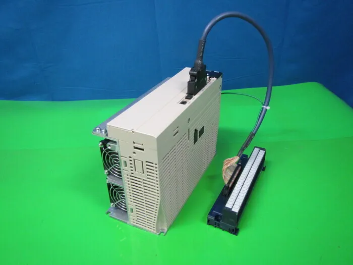 야스카와 전기 SGDV-120D01A 서보팩