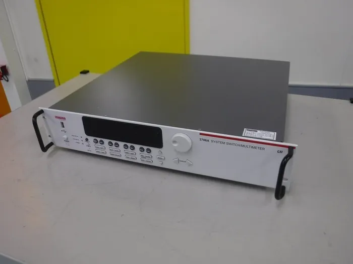 케이슬리(Tektronix) 3706A 멀티미터(벤치 타입)