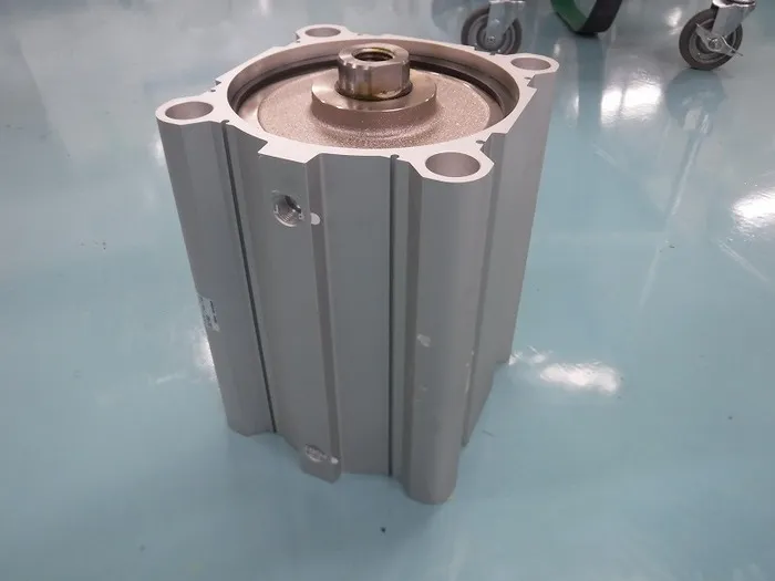 SMC CDQ2B160-150DCZ 실린더