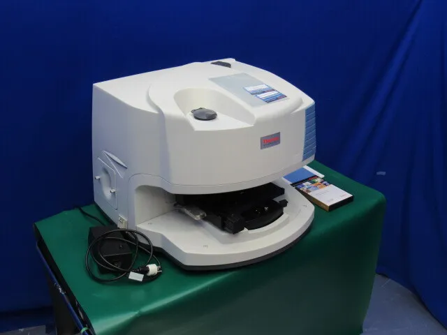 Thermo Fisher Scientific Nicolet iN10 적외선 현미경