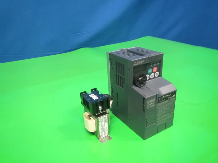 미쓰비시 FR-E720-0.1KN 인버터(DC리액터 부착)