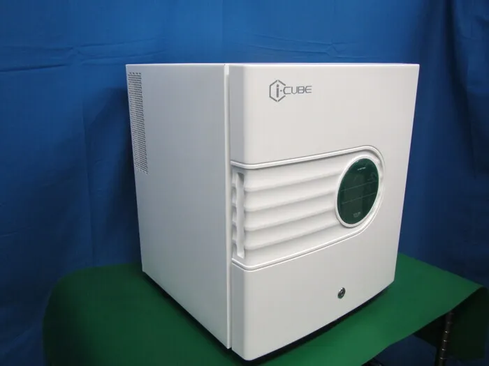 AS ONE FCS-280 incubator