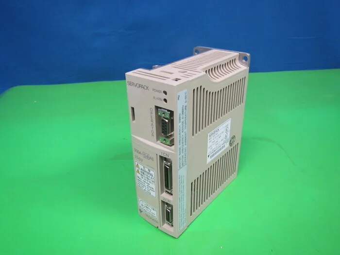 야스카와 전기 SGDA-04AS 서보 드라이버