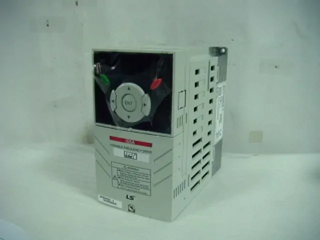 미쓰비시 SV004IG5A-2 三相200 V,0.4kw 인버터