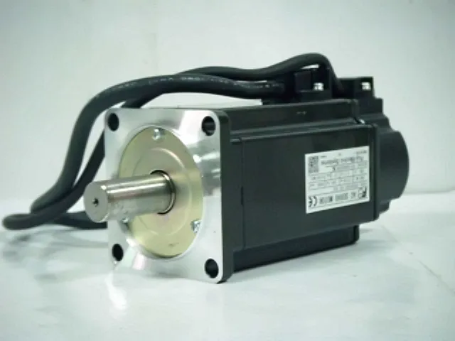 후지 전기 GYS401DC1-CB-ZG4 AC 서보 모터